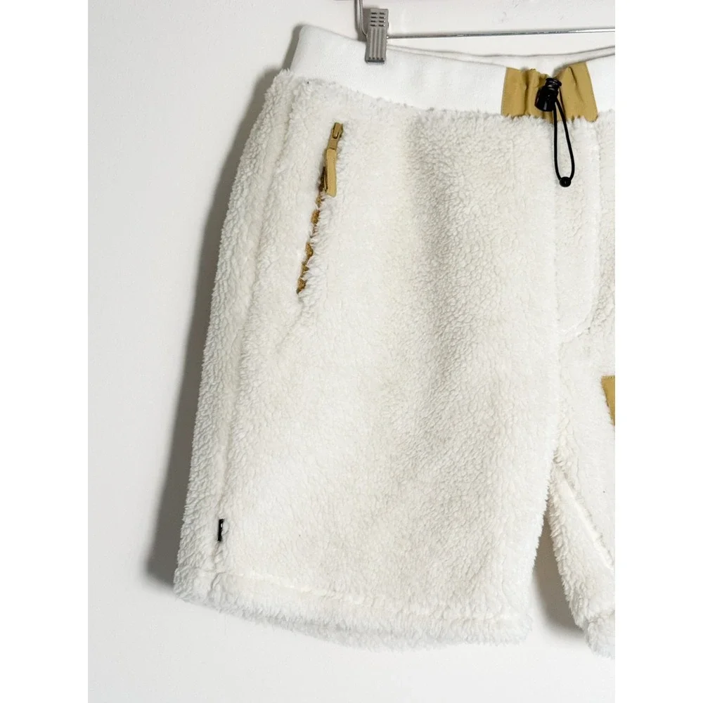 The Hundreds Men's Off White Everest Deep Pile Fleece Shorts Size Large - Picture 4 of 16